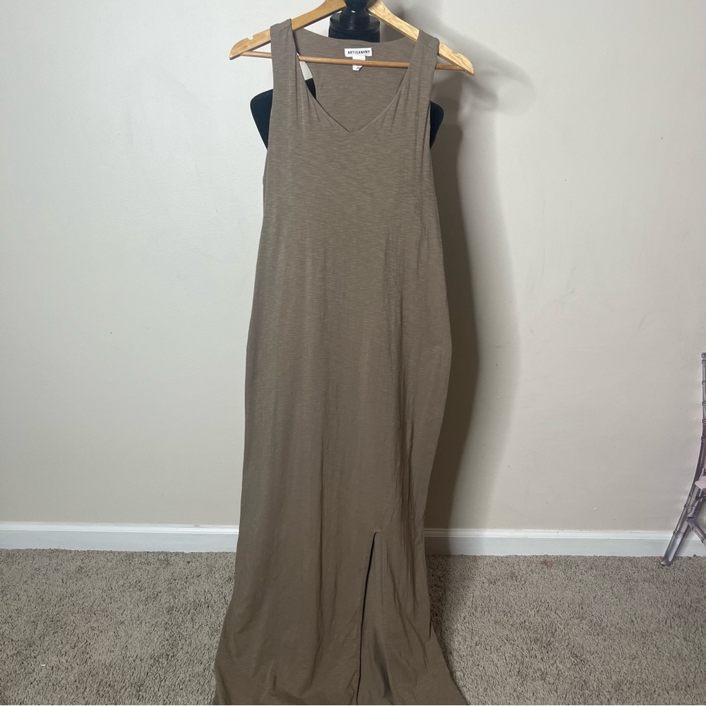 Artisan NY Women’s Khaki Tan V~Neck Sleeveless Split Jersey Knit Maxi Dress Sz L - Picture 5 of 6